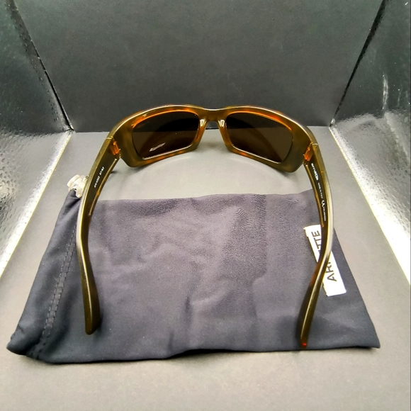 Arnette polarized sunglasses made on Italy - Picture 4 of 5
